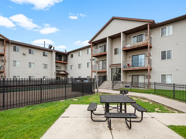 Dove Terrace Apartments, 1227 School St NE #7f36c5473, Elk River, MN 55330
