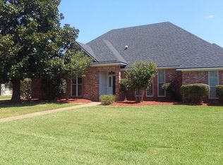 2000 Oxford Pl, Bossier City, LA 71111