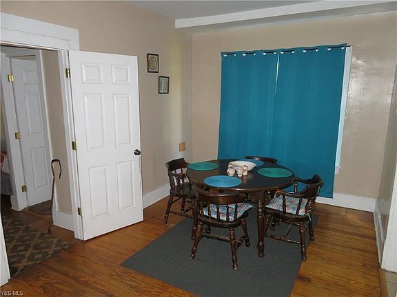 4th image of 425 Fairgreen Ave