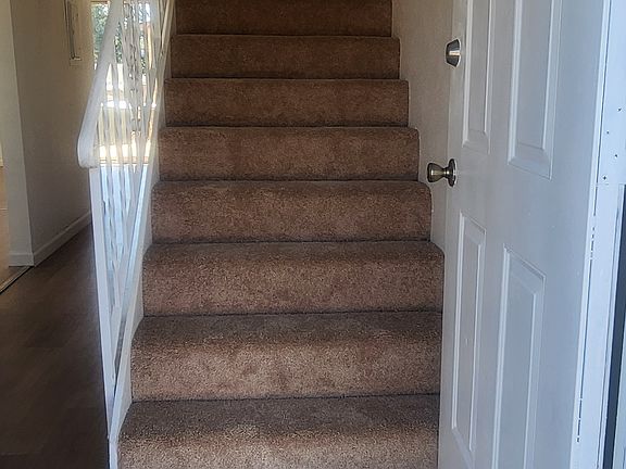 4th image of 4304 S Cedar St #1