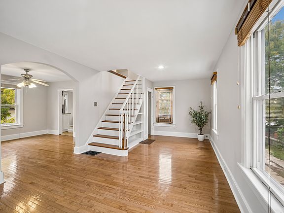 4th image of 248 S Water St