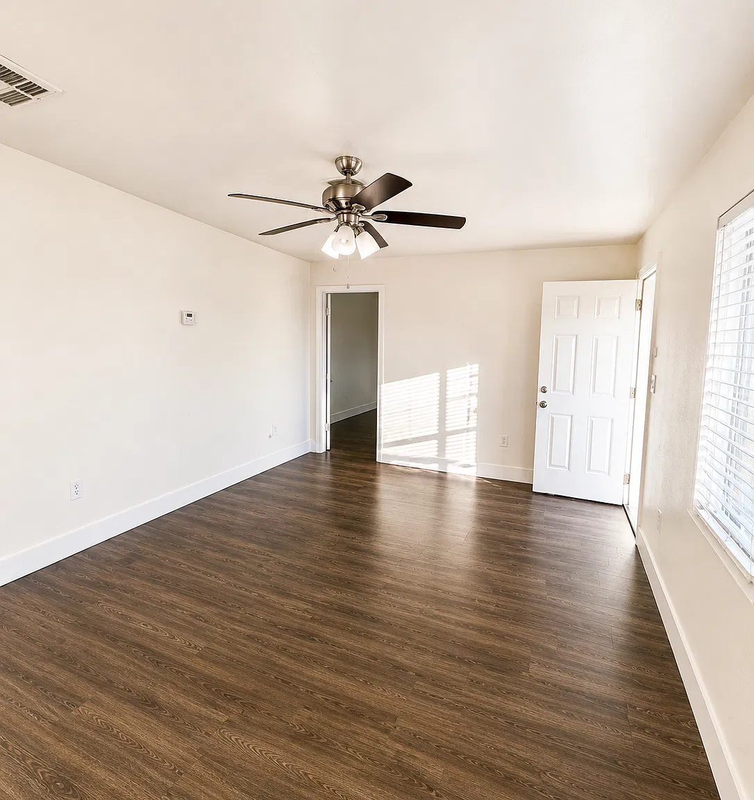 1 bed, 800 sqft, $1,100 — Photo 3