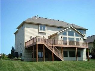 14807 Starlite Cir, Bennington, NE 68007