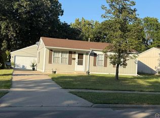 4700 SW 28th St, Topeka, KS 66614
