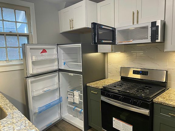 brand-new SS appliances