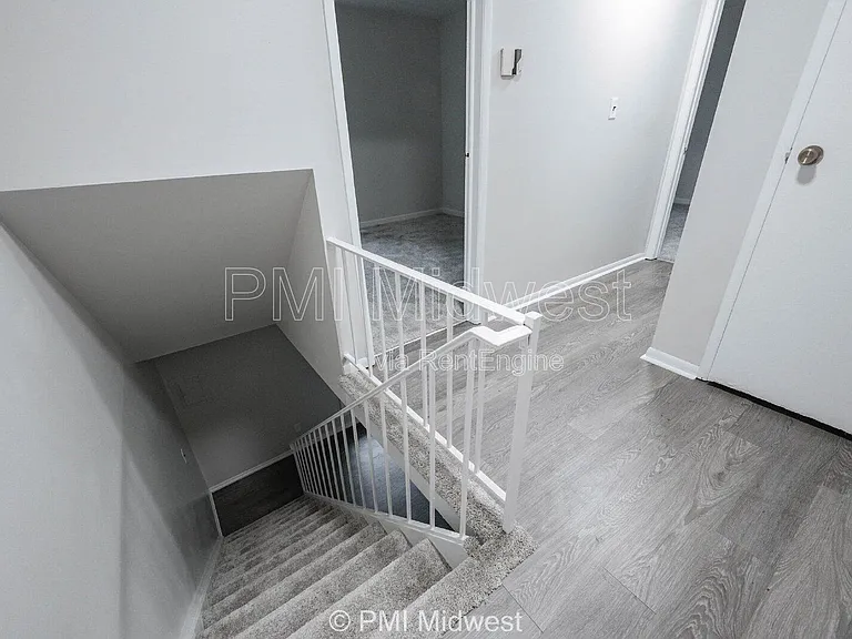 6920 Chrysler St — Photo 12