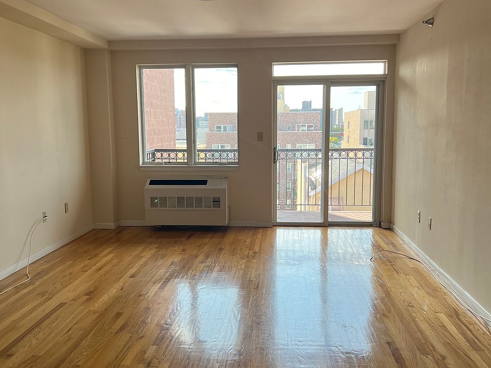 1st image of 2838 Stillwell Ave APT 6B