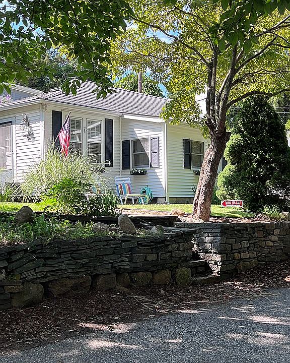 1st image of 108 Cedar Rd