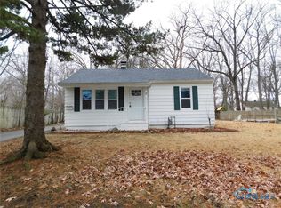 5303 Winona Dr, Toledo, OH 43613