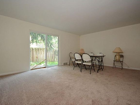 4th image of 2522 Park Hill Dr