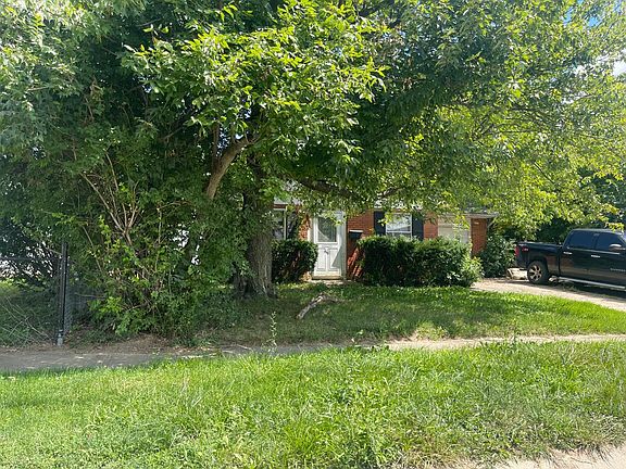 3rd image of 3514 Niagara St