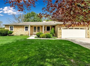 4356 Sunset Ct, Lockport, NY 14094