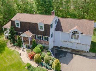 190 Wyndridge Cir, Pelham, NH 03076
