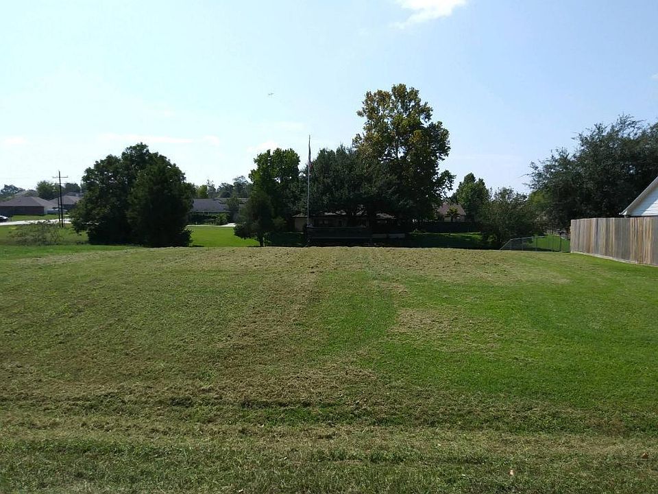 1st image of 13163 Bluff View Dr