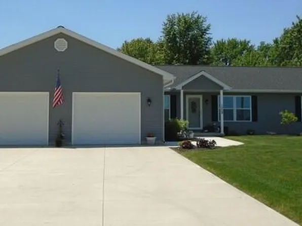 1529 N Wapak Rd, Lima, OH 45807