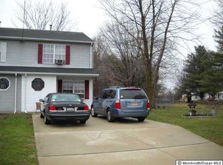 7 Saylors Pond Rd, Wrightstown, NJ 08562