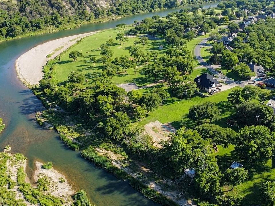 1st image of 8820 Ravenswood Rd