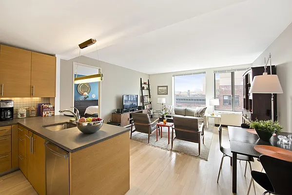 Sold by Compass | media 1