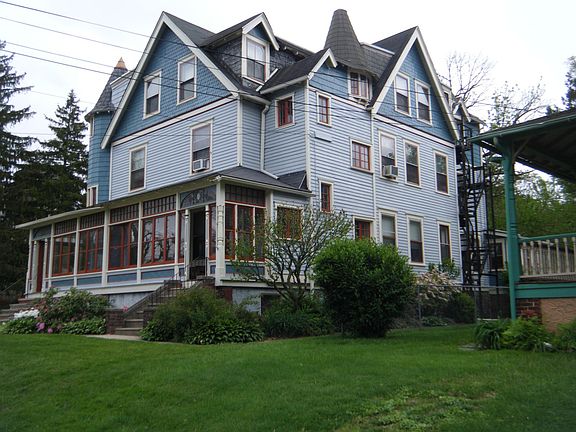 3rd image of 26 W Greenwood Ave APT 3