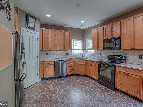 5th image of 119 Willow Oak Blvd