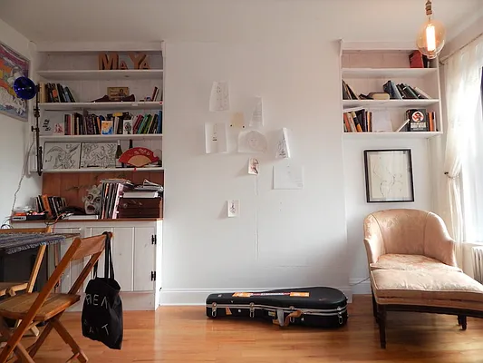 Rented by Realty Collective | media 11