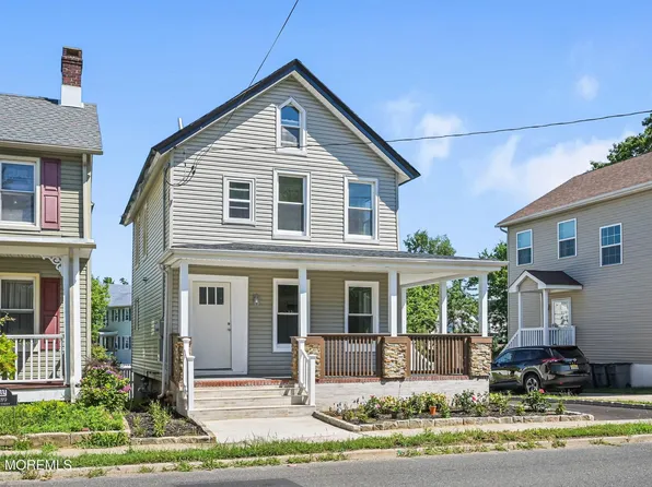 293 1st St, Keyport, NJ 07735