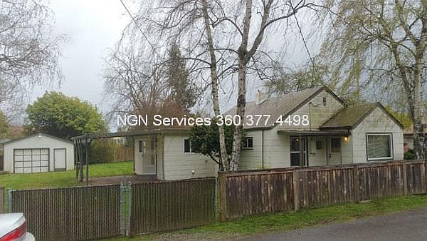 1st image of 1310 Victoria Ave