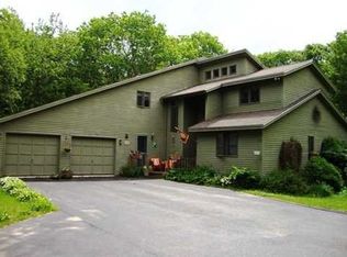 15 Feldspar Cir, Topsham, ME 04086