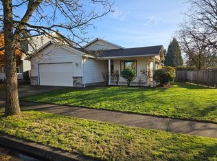 3711 Julia Loop, Eugene, OR 97404