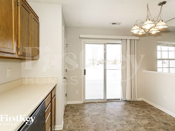 5th image of 11824 Shannon Pointe Rd
