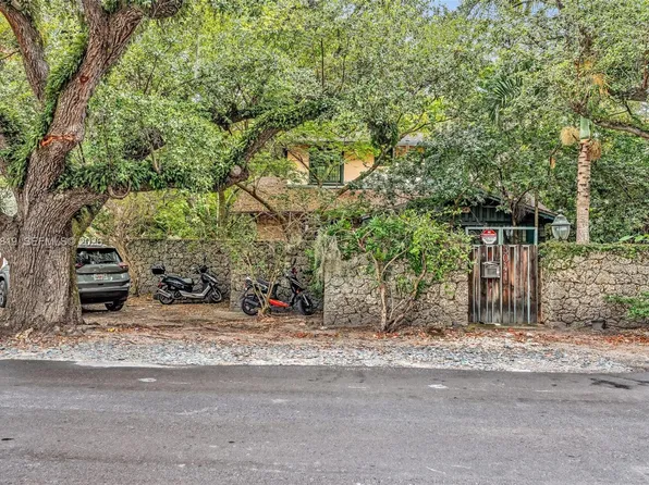 3041 Oak Ave, Miami, FL 33133