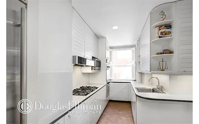 Sold by Douglas Elliman | media 5