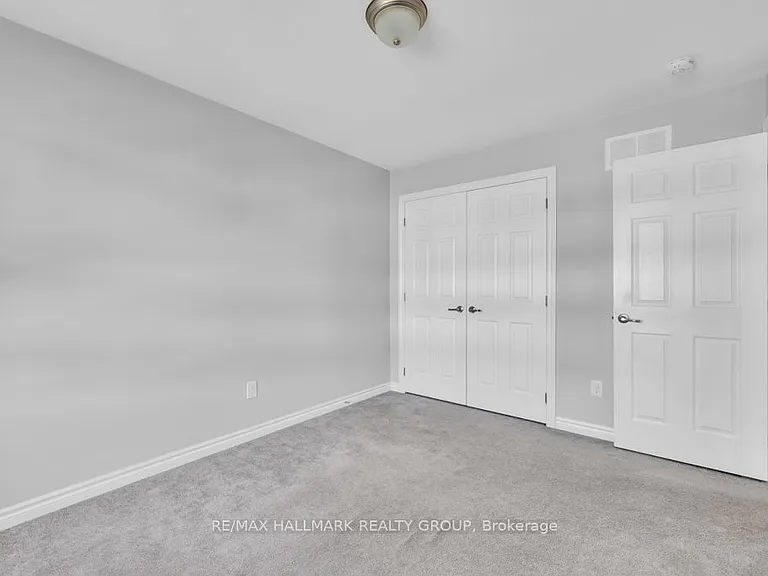 600 Parade Dr — Photo 24