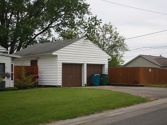 2nd image of 241 S 32nd St