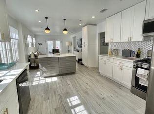 6321 Warner Dr, Los Angeles, CA 90048