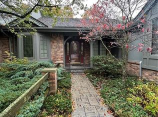 29685 Durham Dr, Perrysburg, OH