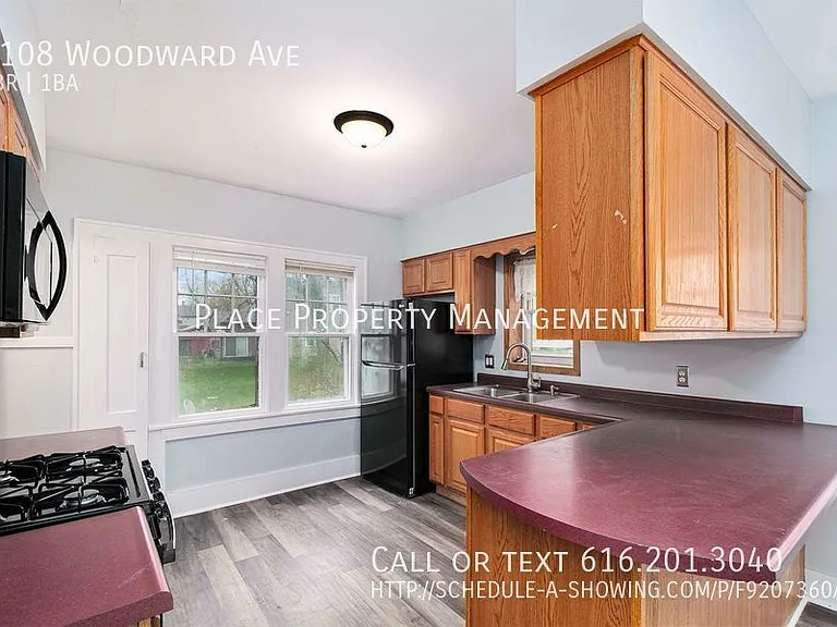 1108 Woodward Ave — Photo 7