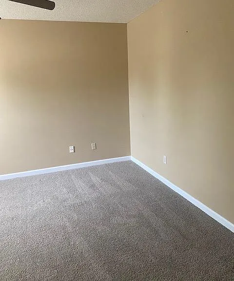 1657 Chenoweth Cir — Photo 10