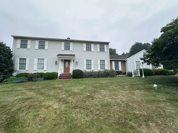 1513 Chris Ln, Westminster, MD 21158