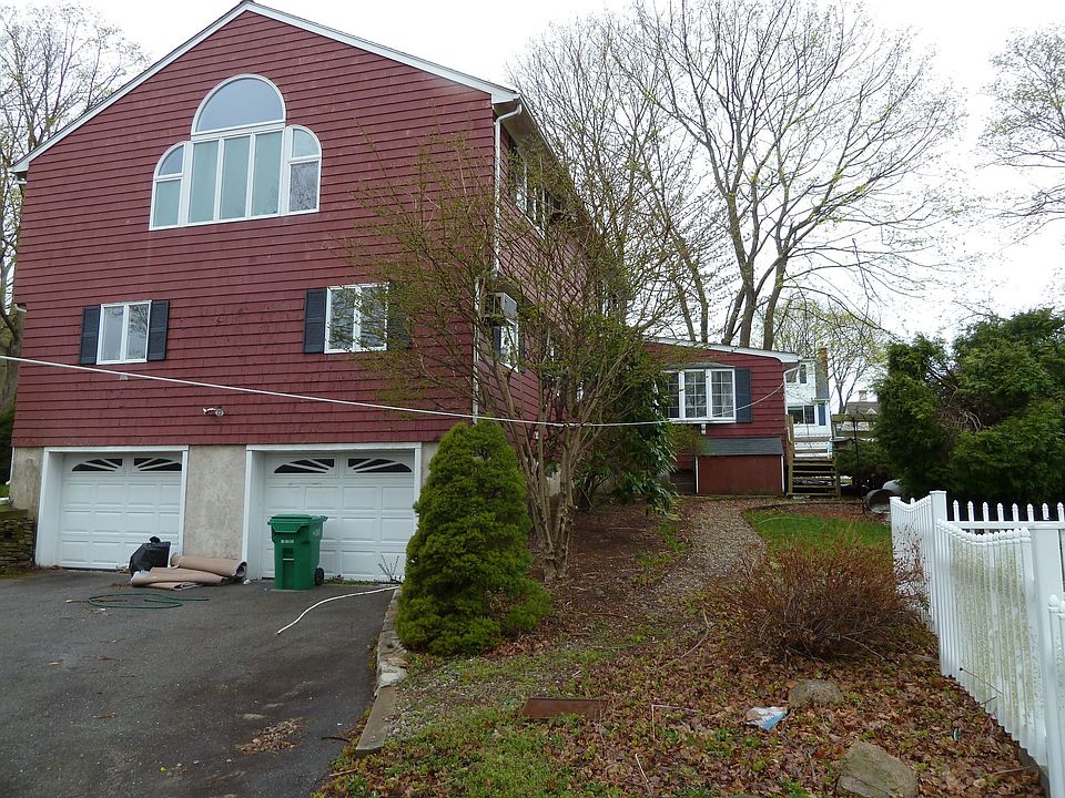 215 Rocky Point Ave, Warwick, RI 02889 Zillow