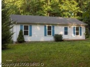 112 Hunter Ave, Chester Gap, VA 22623