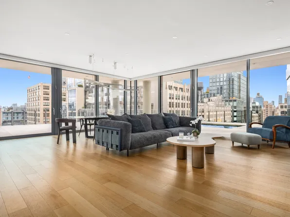 565 Broome Street image 2 of 22