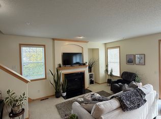7502 Parkridge Pl, Savage, MN 55378