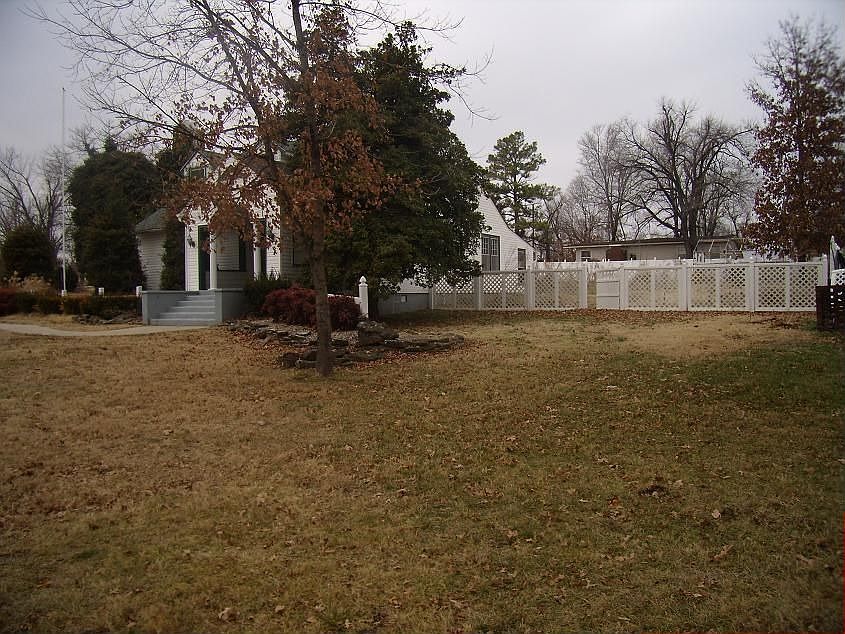 2nd image of 508 Eureka Ave