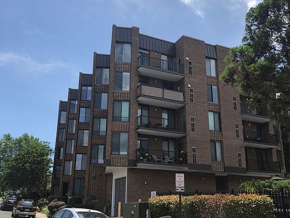 2nd image of 316 Burnside St APT 205