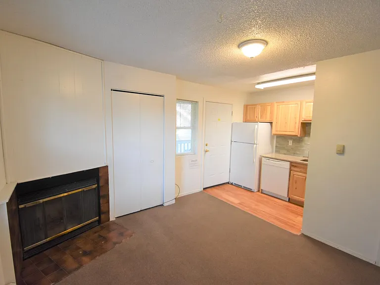 963 Marine St #4-6-7 — Photo 7