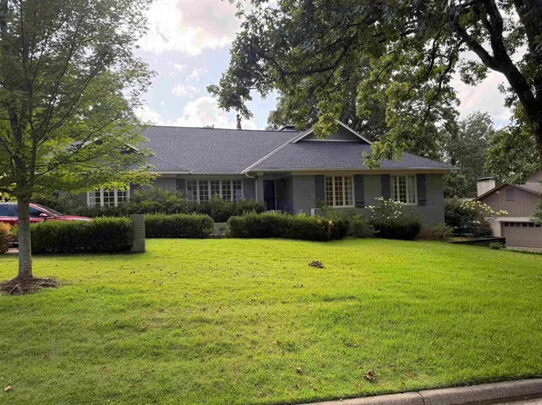 8 Longlea Dr, Little Rock, AR 72212