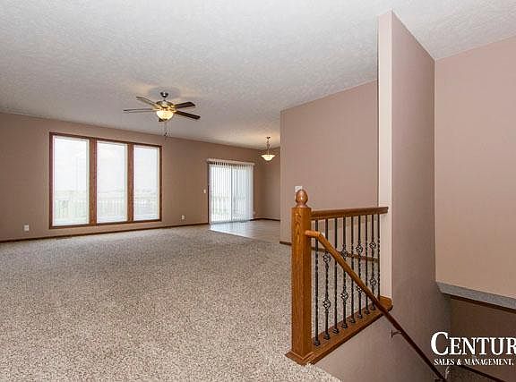 3rd image of 6951 S 88th St
