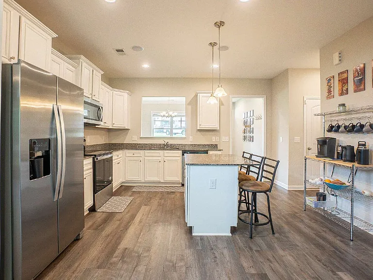 30 Ellis Cir — Photo 15