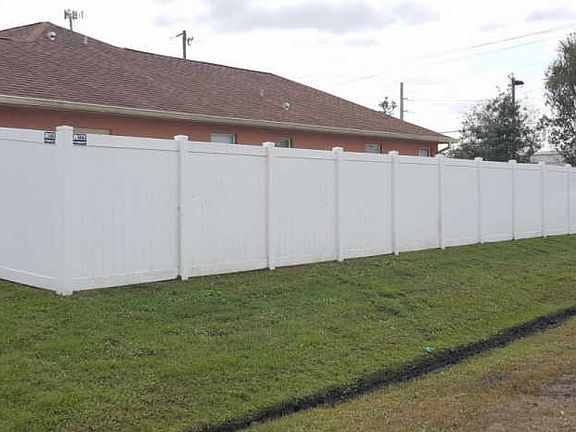 2nd image of 2002 SW Burman Ln